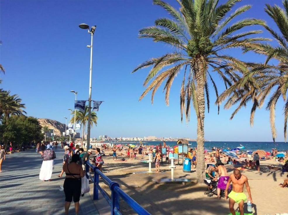 Lovely, New, Bright 3 Mins To Beach Apt 105 Sq Meters Alicante Zewnętrze zdjęcie